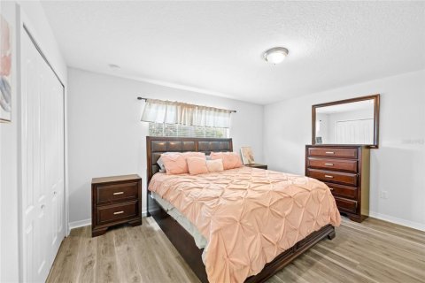 Touwnhouse à vendre à Kissimmee, Floride: 4 chambres, 176.7 m2 № 2424227 - photo 24