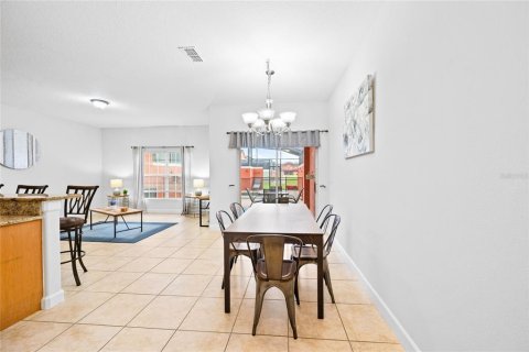 Touwnhouse à vendre à Kissimmee, Floride: 4 chambres, 176.7 m2 № 2424227 - photo 14