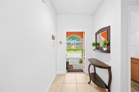 Touwnhouse à vendre à Kissimmee, Floride: 4 chambres, 176.7 m2 № 2424227 - photo 8