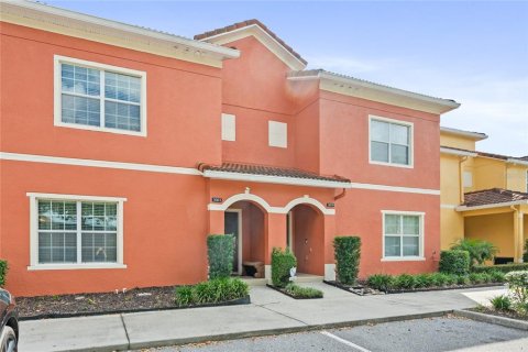 Touwnhouse à vendre à Kissimmee, Floride: 4 chambres, 176.7 m2 № 2424227 - photo 4
