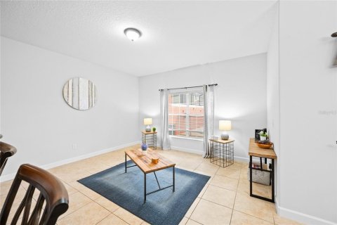 Touwnhouse à vendre à Kissimmee, Floride: 4 chambres, 176.7 m2 № 2424227 - photo 18