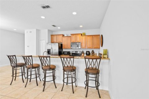 Touwnhouse à vendre à Kissimmee, Floride: 4 chambres, 176.7 m2 № 2424227 - photo 15