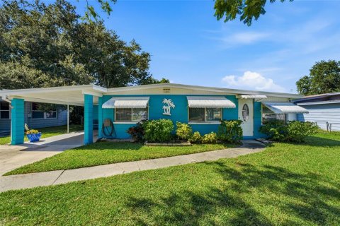 Villa ou maison à louer à Largo, Floride: 2 chambres, 84.45 m2 № 2431754 - photo 2