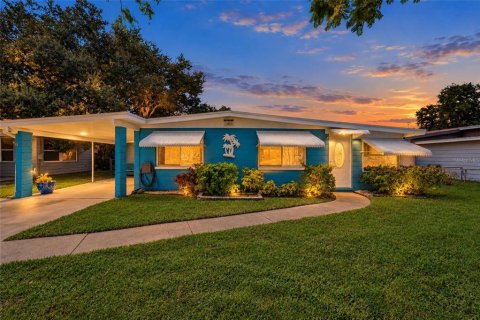 Villa ou maison à Largo, Floride 2 chambres, 84.45 m2 № 2431754
