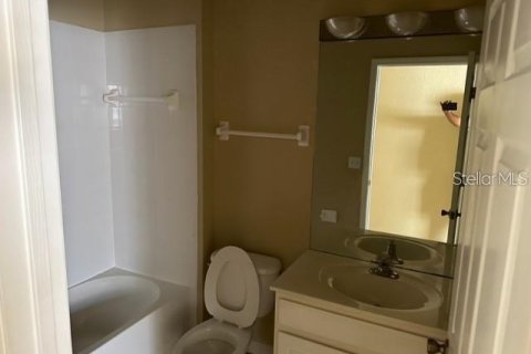 Villa ou maison à louer à Kissimmee, Floride: 4 chambres, 204.57 m2 № 2425834 - photo 12
