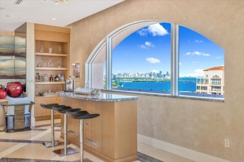 Condominio en venta en Coral Gables, Florida, 5 dormitorios, 946.67 m2 № 2063169 - foto 5