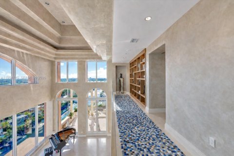 Condominio en venta en Coral Gables, Florida, 5 dormitorios, 946.67 m2 № 2063169 - foto 25