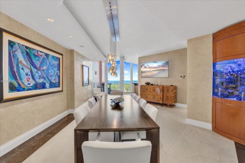 Condominio en venta en Coral Gables, Florida, 5 dormitorios, 946.67 m2 № 2063169 - foto 11