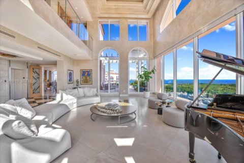 Condominio en venta en Coral Gables, Florida, 5 dormitorios, 946.67 m2 № 2063169 - foto 4