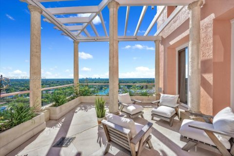Condominio en venta en Coral Gables, Florida, 5 dormitorios, 946.67 m2 № 2063169 - foto 29