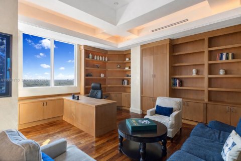 Condominio en venta en Coral Gables, Florida, 5 dormitorios, 946.67 m2 № 2063169 - foto 26