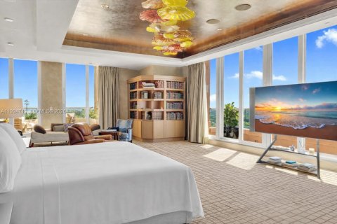 Condominio en venta en Coral Gables, Florida, 5 dormitorios, 946.67 m2 № 2063169 - foto 13