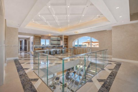 Condominio en venta en Coral Gables, Florida, 5 dormitorios, 946.67 m2 № 2063169 - foto 18
