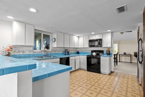Casa en venta en Tarpon Springs, Florida, 3 dormitorios, 195.09 m2 № 1515538 - foto 16