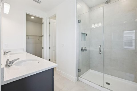 Townhouse in Winter Garden, Florida 3 bedrooms, 152.73 sq.m. № 2239163 - photo 24
