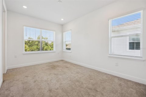 Townhouse in Winter Garden, Florida 3 bedrooms, 152.73 sq.m. № 2239163 - photo 21