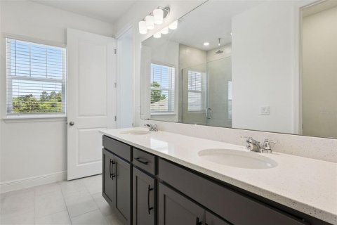 Townhouse in Winter Garden, Florida 3 bedrooms, 152.73 sq.m. № 2239163 - photo 23