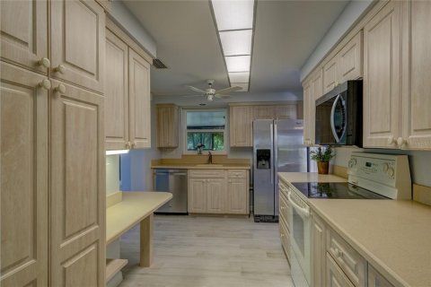 Villa ou maison à louer à Sarasota, Floride: 2 chambres, 133.22 m2 № 2196996 - photo 15