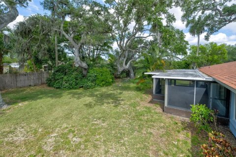 Villa ou maison à louer à Sarasota, Floride: 2 chambres, 133.22 m2 № 2196996 - photo 29