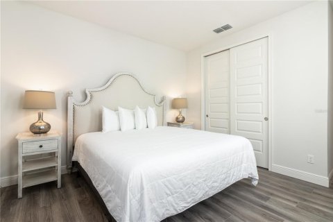 Casa en venta en Four Corners, Florida, 14 dormitorios, 603.4 m2 № 1244405 - foto 7