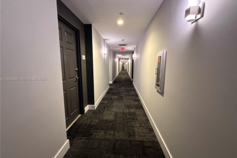 Copropriété à vendre à Hollywood, Floride: 3 chambres, 141.4 m2 № 2008644 - photo 4