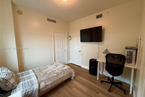 Copropriété à vendre à Hollywood, Floride: 3 chambres, 141.4 m2 № 2008644 - photo 16