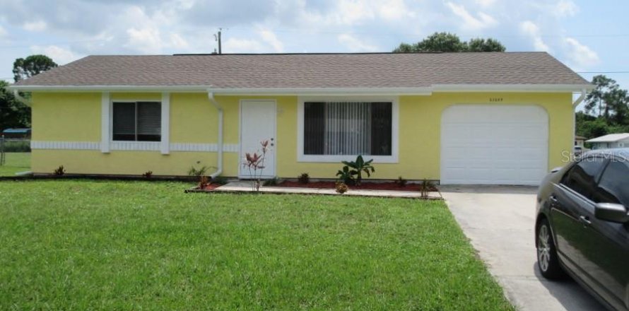 Villa ou maison à Port Charlotte, Floride 2 chambres, 83.61 m2 № 1751971