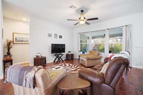 Casa en venta en Leesburg, Florida, 3 dormitorios, 196.49 m2 № 1916729 - foto 8