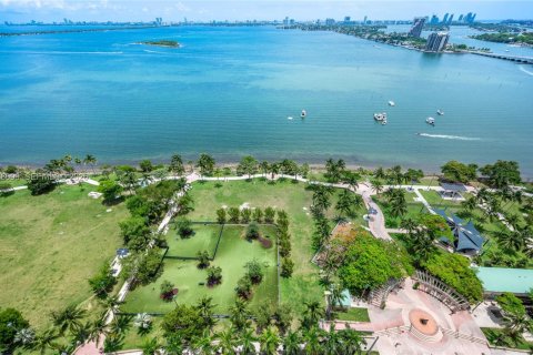 Купить кондоминиум в Майами, Флорида 2 спальни, 106.09м2, № 2040289 - фото 20