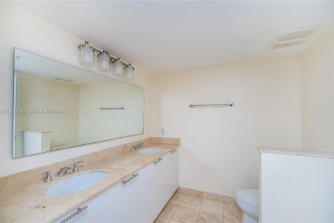Купить кондоминиум в Майами, Флорида 2 спальни, 106.09м2, № 2040289 - фото 18