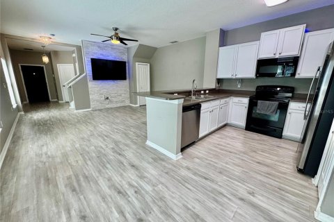 Touwnhouse à vendre à Plant City, Floride: 3 chambres, 146.04 m2 № 1785048 - photo 8