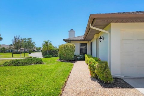 House in Sarasota, Florida 3 bedrooms, 212 sq.m. № 1661787 - photo 4