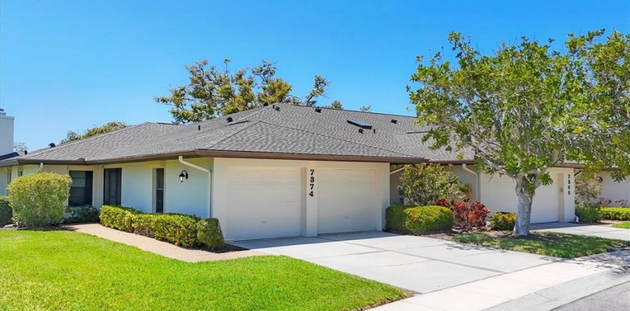 House in Sarasota, Florida 3 bedrooms, 212 sq.m. № 1661787