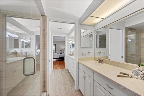 House in Sarasota, Florida 3 bedrooms, 212 sq.m. № 1661787 - photo 26
