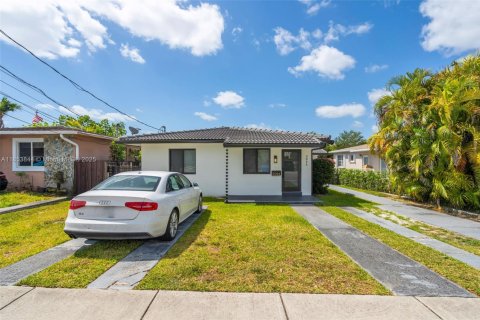 Propiedad comercial en venta en Miami, Florida, 192.77 m2 № 1875014 - foto 2