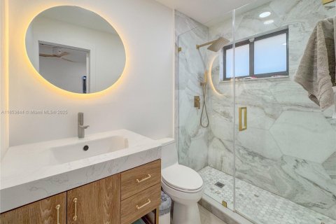 Propiedad comercial en venta en Miami, Florida, 192.77 m2 № 1875014 - foto 16