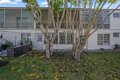 Купить кондоминиум в Майами-Гарденс, Флорида 1 спальня, 64.2м2, № 1984247 - фото 29