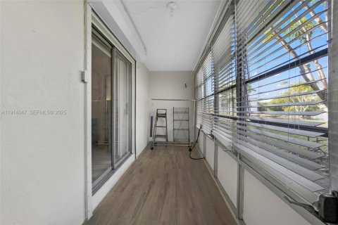 Купить кондоминиум в Майами-Гарденс, Флорида 1 спальня, 64.2м2, № 1984247 - фото 23