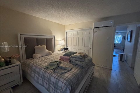 Купить кондоминиум в Майами-Гарденс, Флорида 1 спальня, 64.2м2, № 1984247 - фото 2