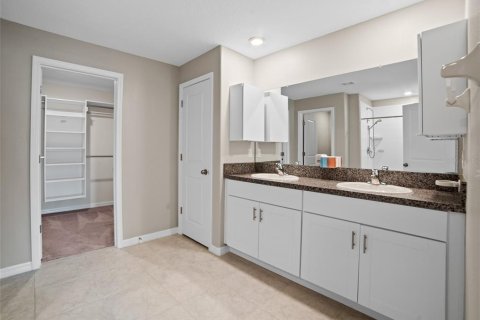 House in Riverview, Florida 4 bedrooms, 179.77 sq.m. № 1823359 - photo 16