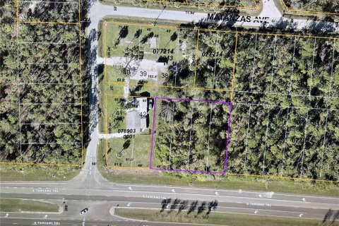 Terreno en venta en North Port, Florida № 1770196 - foto 1