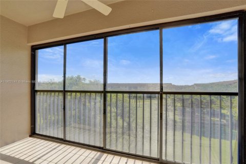 Condo in Pembroke Pines, Florida, 2 bedrooms  № 1953605 - photo 30