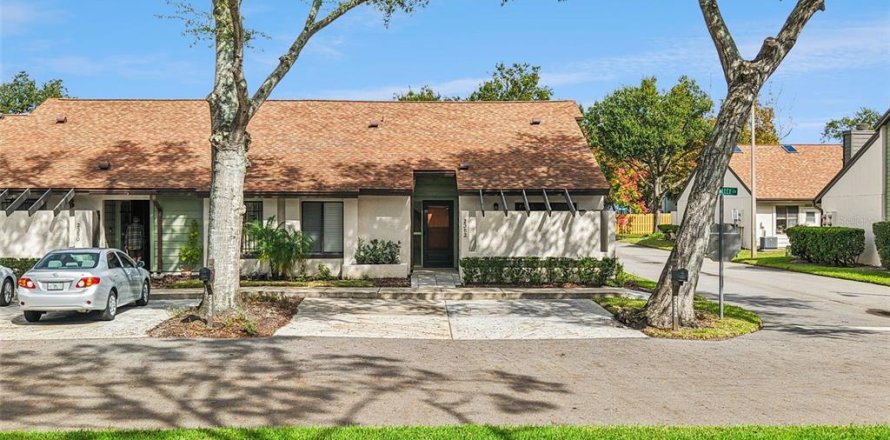 Condominio en Winter Park, Florida, 2 dormitorios  № 2437238