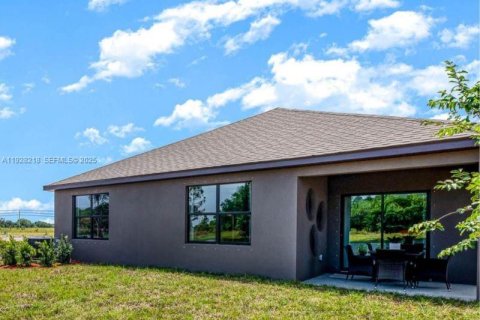 Купить виллу или дом в Сент-Луси, Флорида 4 спальни, 169.73м2, № 1991346 - фото 16