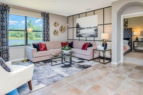 Купить виллу или дом в Сент-Луси, Флорида 4 спальни, 169.73м2, № 1991346 - фото 12