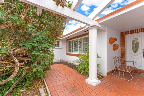 Купить виллу или дом в Майами, Флорида 4 спальни, 272.76м2, № 2006375 - фото 4