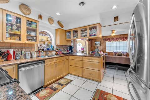 Купить виллу или дом в Майами, Флорида 4 спальни, 272.76м2, № 2006375 - фото 8