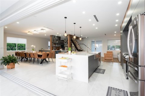 Casa en venta en Weston, Florida, 5 dormitorios, 248.23 m2 № 1776456 - foto 21