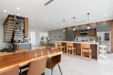 Casa en venta en Weston, Florida, 5 dormitorios, 248.23 m2 № 1776456 - foto 19