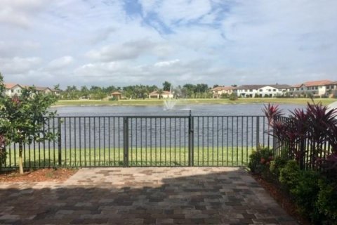 Adosado en alquiler en Boynton Beach, Florida, 3 dormitorios, 173.91 m2 № 1208630 - foto 1